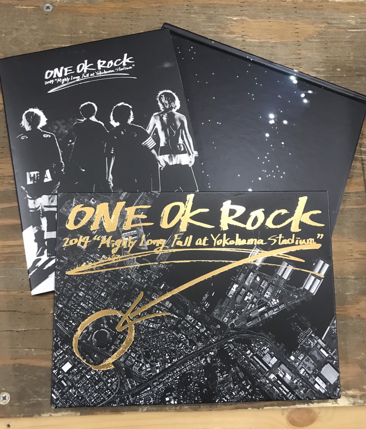 1 23 買取させていただきました One Ok Rock 14 Mighty Long Fall At Yokohama Stadium 通常仕様 Dvd 等々 マンガ倉庫 武雄店ホームページ