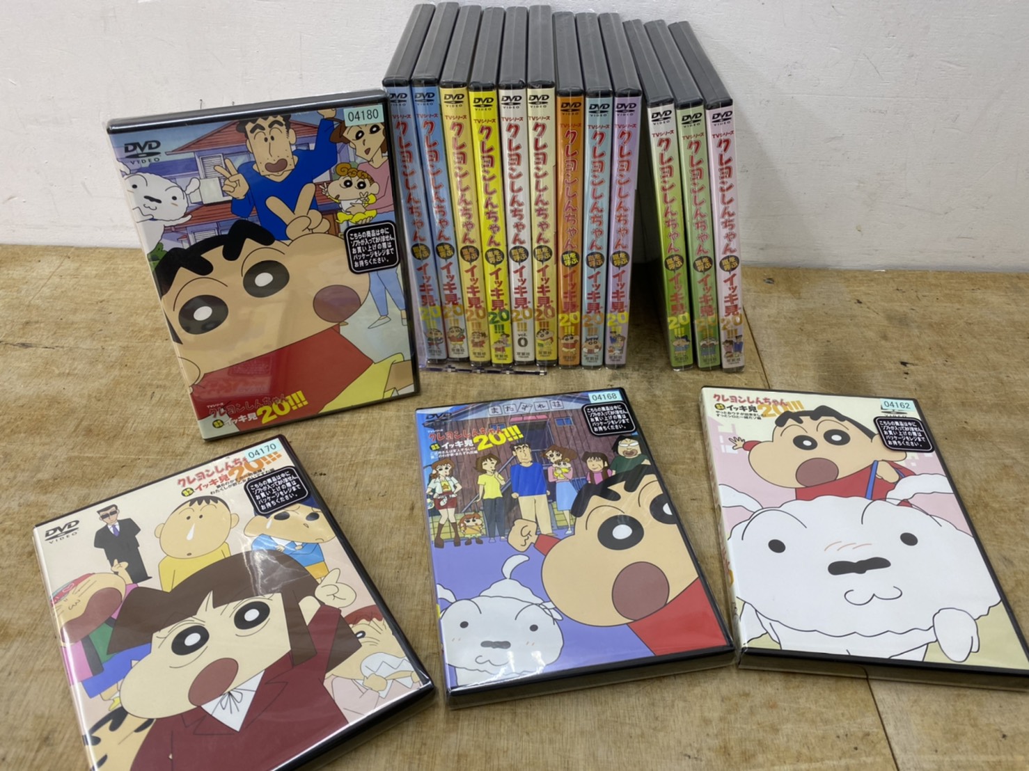 4 15 dvd アニメクレヨンしんちゃん ドラえもん 買取させていただきました マンガ倉庫 武雄店ホームページ